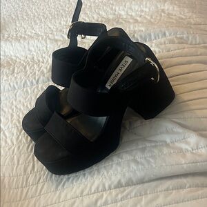 Steve Madden Black Chunky Platform Heels